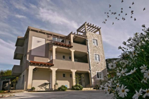 Отель Mirta Apartments Family Farm  Будва